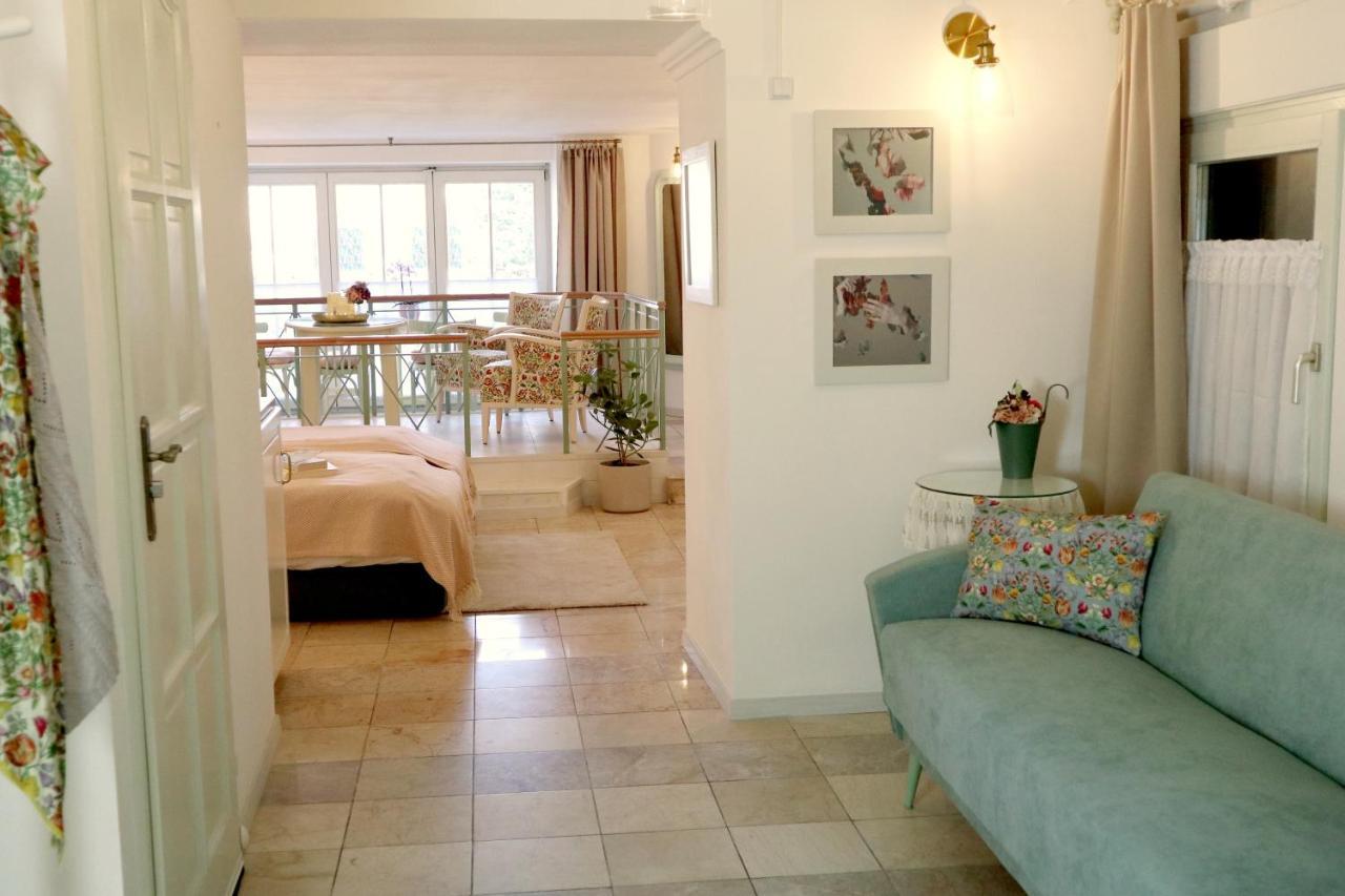 Marvelosa Apartment - Central By The Chain Bridge Budapest Exteriör bild