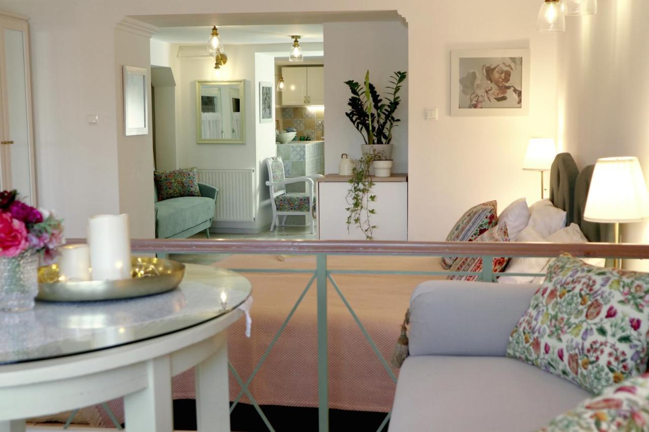 Marvelosa Apartment - Central By The Chain Bridge Budapest Exteriör bild