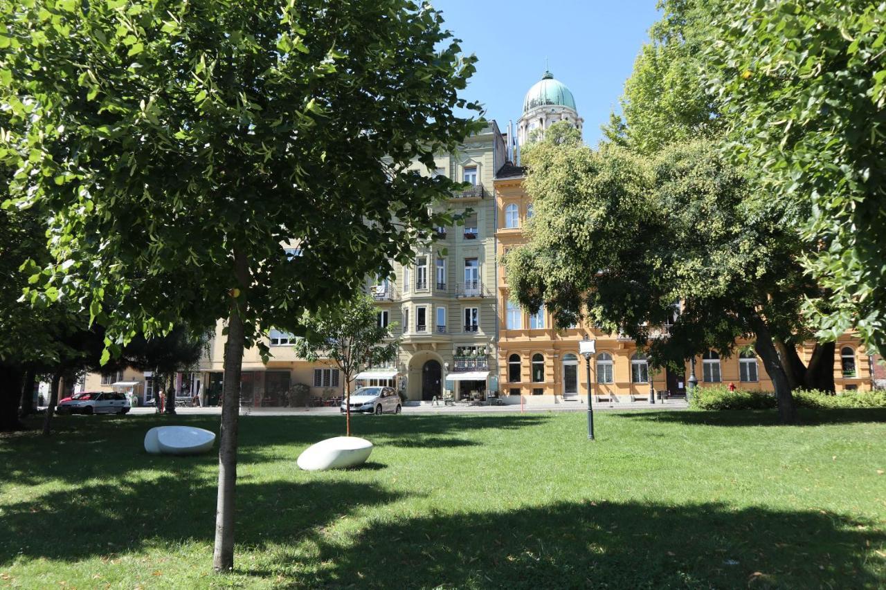 Marvelosa Apartment - Central By The Chain Bridge Budapest Exteriör bild