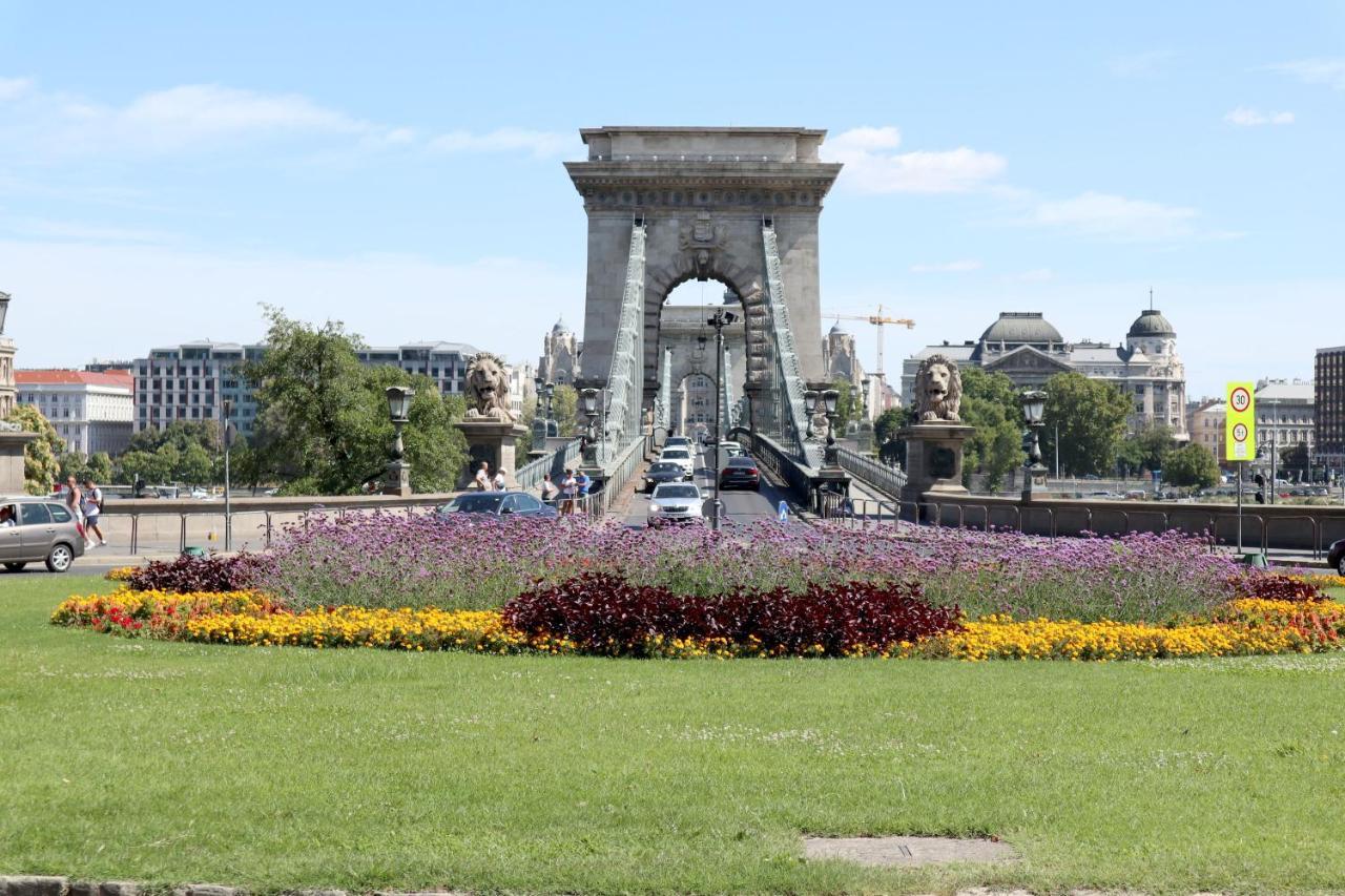 Marvelosa Apartment - Central By The Chain Bridge Budapest Exteriör bild