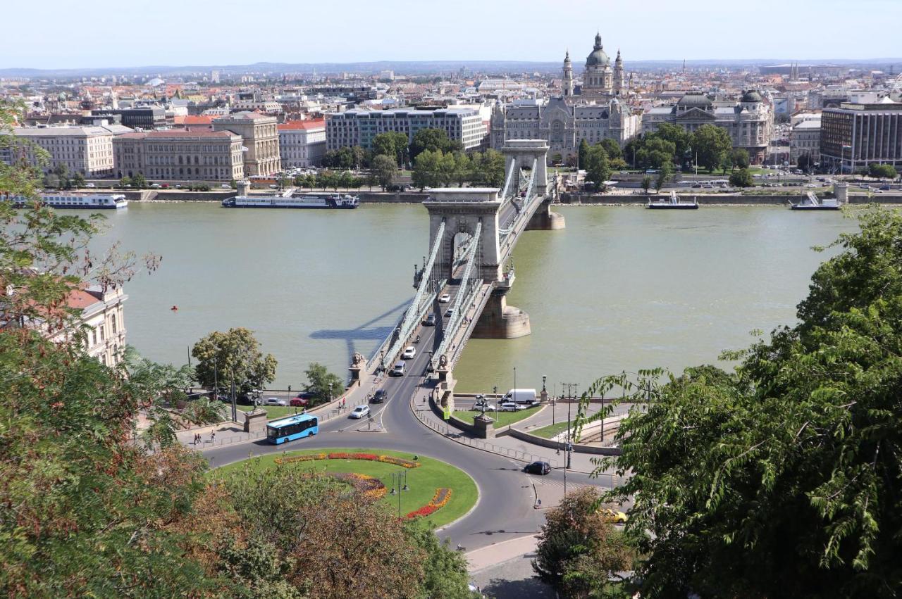 Marvelosa Apartment - Central By The Chain Bridge Budapest Exteriör bild